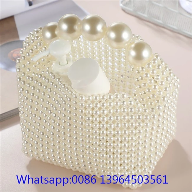 Håndlaget Pearl Clutch Bag