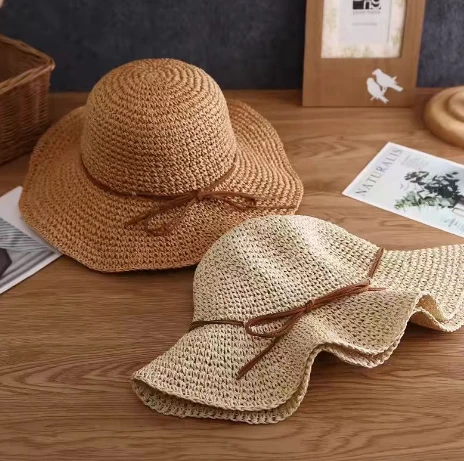 Klassisk sammenleggbar papir strandhatt for kvinner