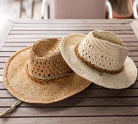 Papirvevde damer strandhatter