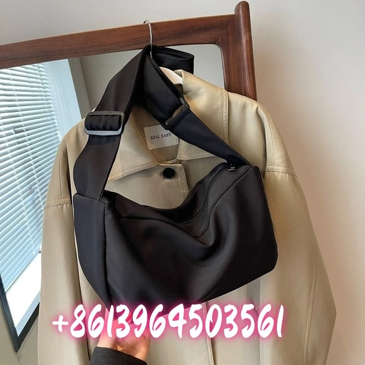 Nylon skulderveske