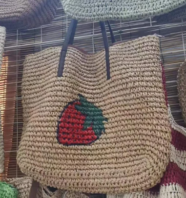 Strawberry Big Paper Dame Beach Bag